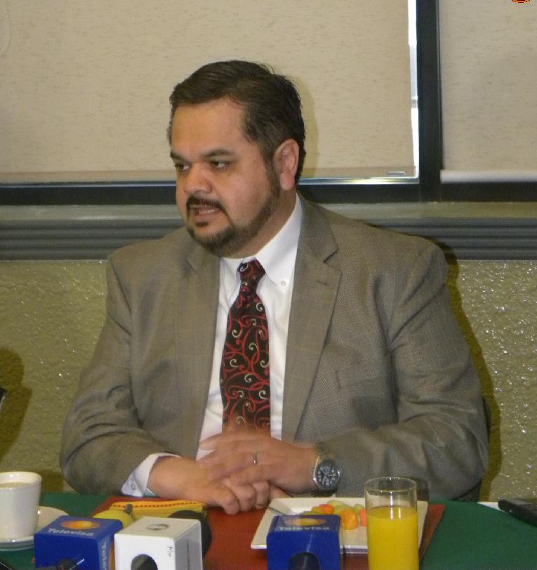 Jose Mario Sanchez Soledad committed to work as a team with his General Manager and with the Nadbank.